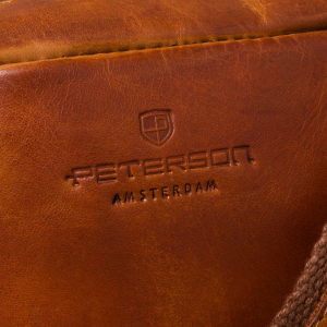 Listonoszka męska ze skóry naturalnej brązowa mała saszetka na ramię - Peterson