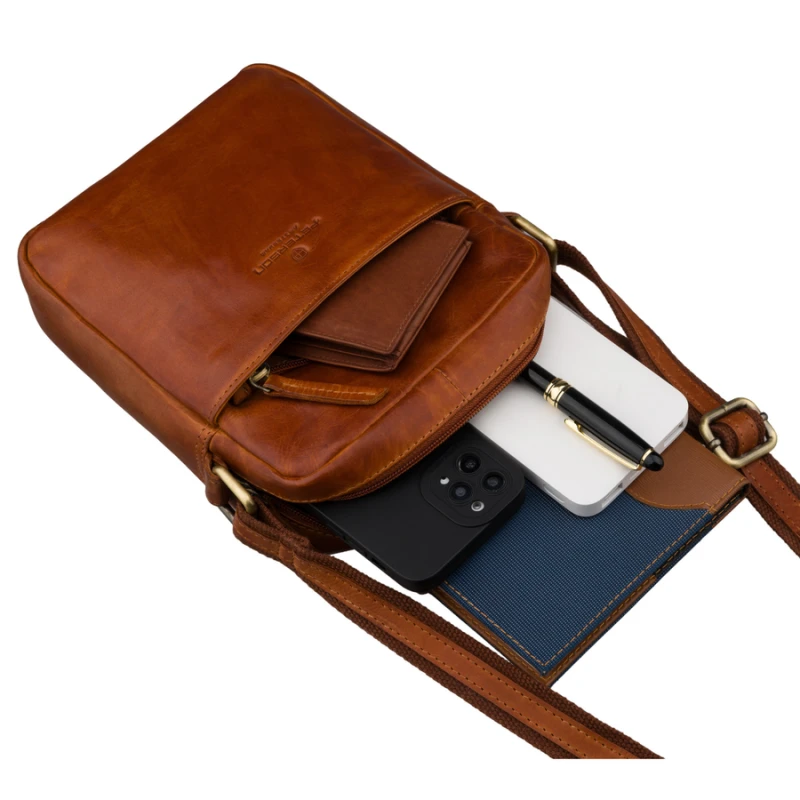 Listonoszka męska mała ze skóry naturalnej brązowa saszetka na ramię miejska modna na suwak - Peterson