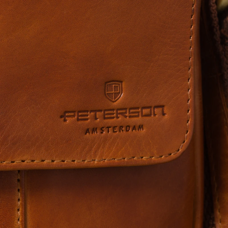 Brązowa torebka męska miejska listonoszka mała ze skóry naturalnej modna elegancka - Peterson