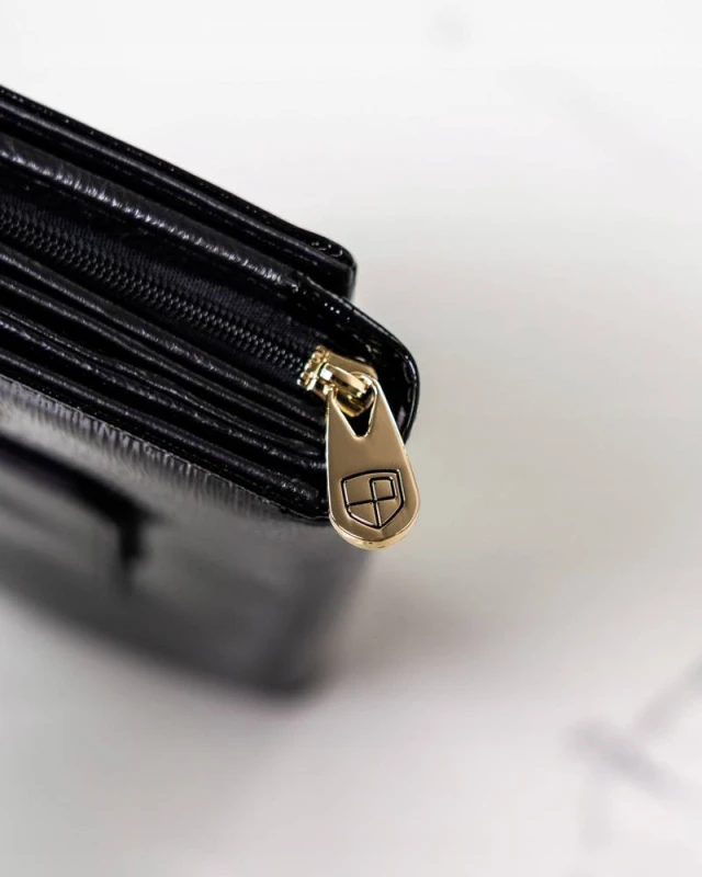 Pojemny, skórzany portfel damski z systemem RFID - Peterson