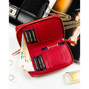 Czerwony portfel damski średniej wielkości na suwak z lakierowanej skóry ekologicznej - Peterson