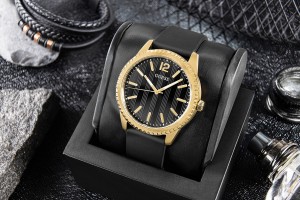 Zegarek Męski Guess Chip – Koperta ze Stali Nierdzewnej w Złotym Kolorze
