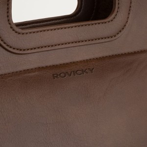 Brązowa shopperka damska ze skóry ekologicznej zawieszona na wygodnych uchwytach z odpinanym etui w zestawie - Rovicky
