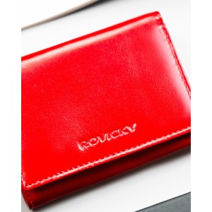 Mały portfel damski ze skóry naturalnej w czerwonym kolorze, wyposażony w system RFID - Rovicky