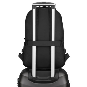 Duży plecak z poliestru w czarnym kolorze zamykany suwakiem, wyposażony w przegrodę na laptopa - Peterson
