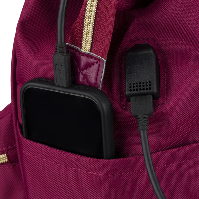 Jednokomorowy plecak damski z poliestru w burgundowym kolorze, wyposażony w port USB - Peterson