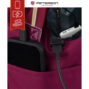 Jednokomorowy plecak damski z poliestru w burgundowym kolorze, wyposażony w port USB - Peterson