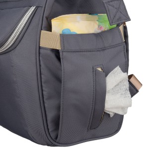 Szary plecak mommy-bag wykonany z poliestru, dwukomorowy i zamykany suwakiem - Peterson