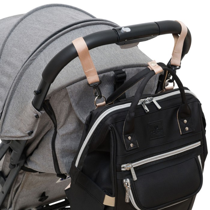 Tył czarnego plecaka Peterson Mommy Bag z regulowanymi szelkami